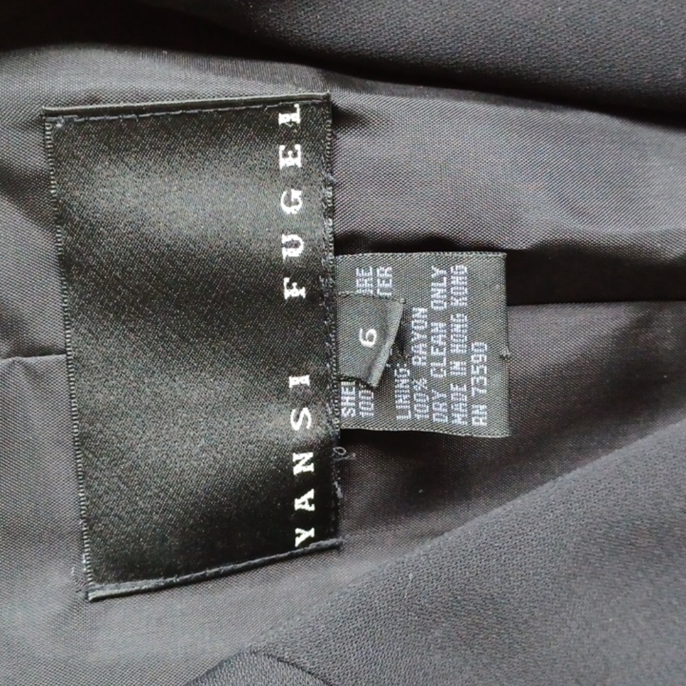 Black blazer, suit jacket women's size 6, Yansi Fugel - Picture 3 of 5